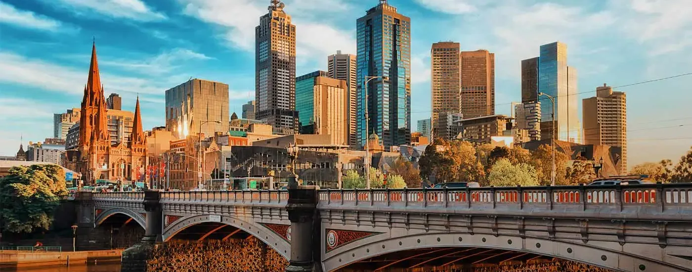 Melbourne Like a Local: Adventures in Australia’s Coolest City - Image of Melbournes Yarra River Bridge with Skyline